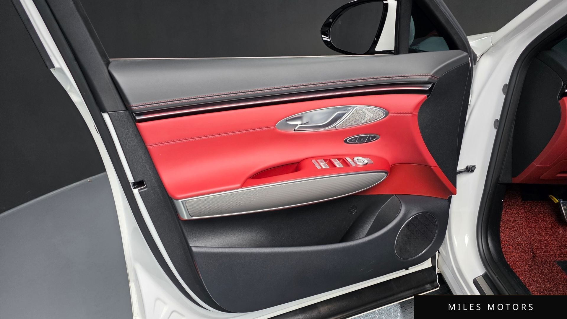Genesis GV70 2025 — миниатюра 14