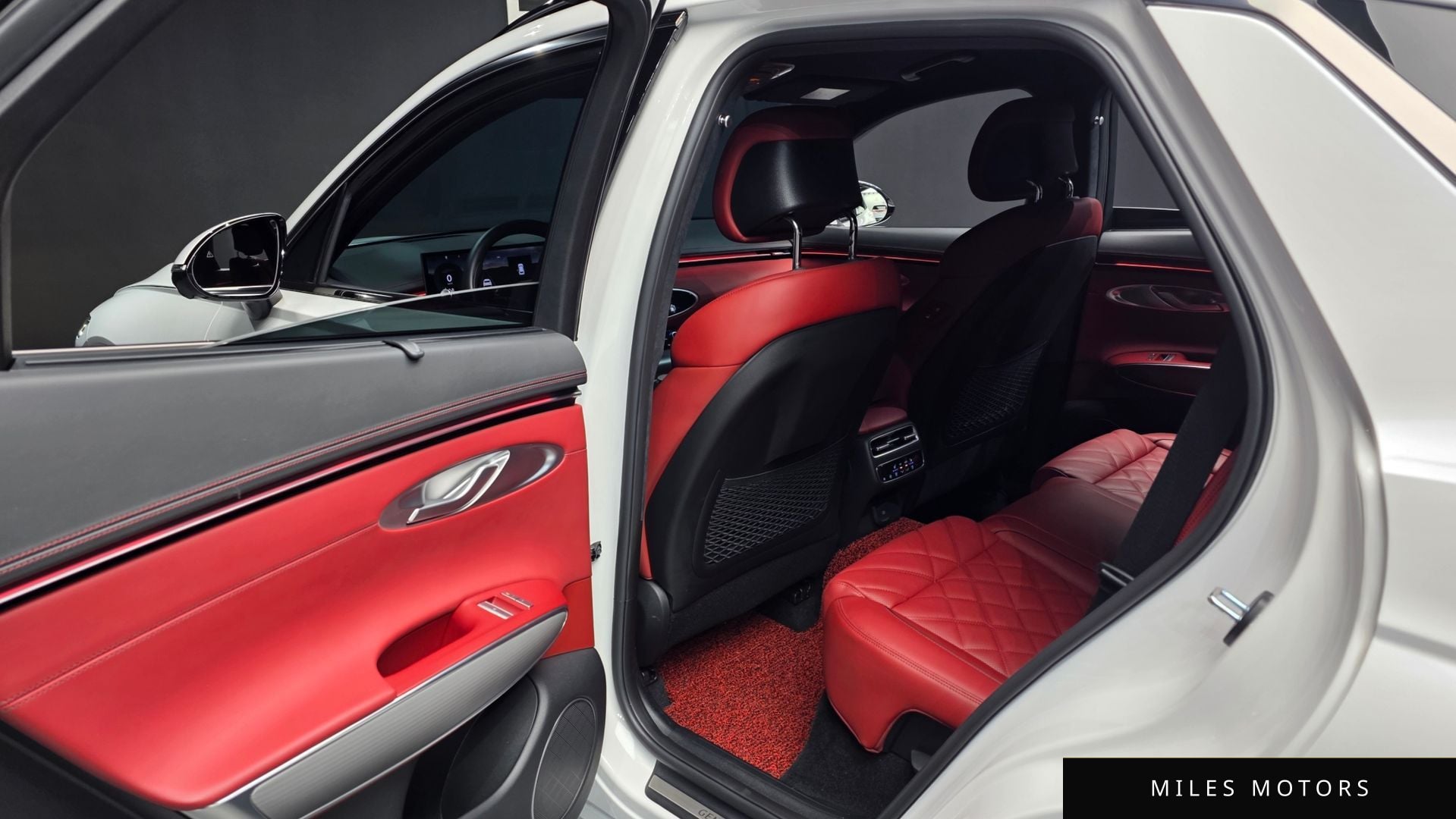 Genesis GV70 2025 — миниатюра 16