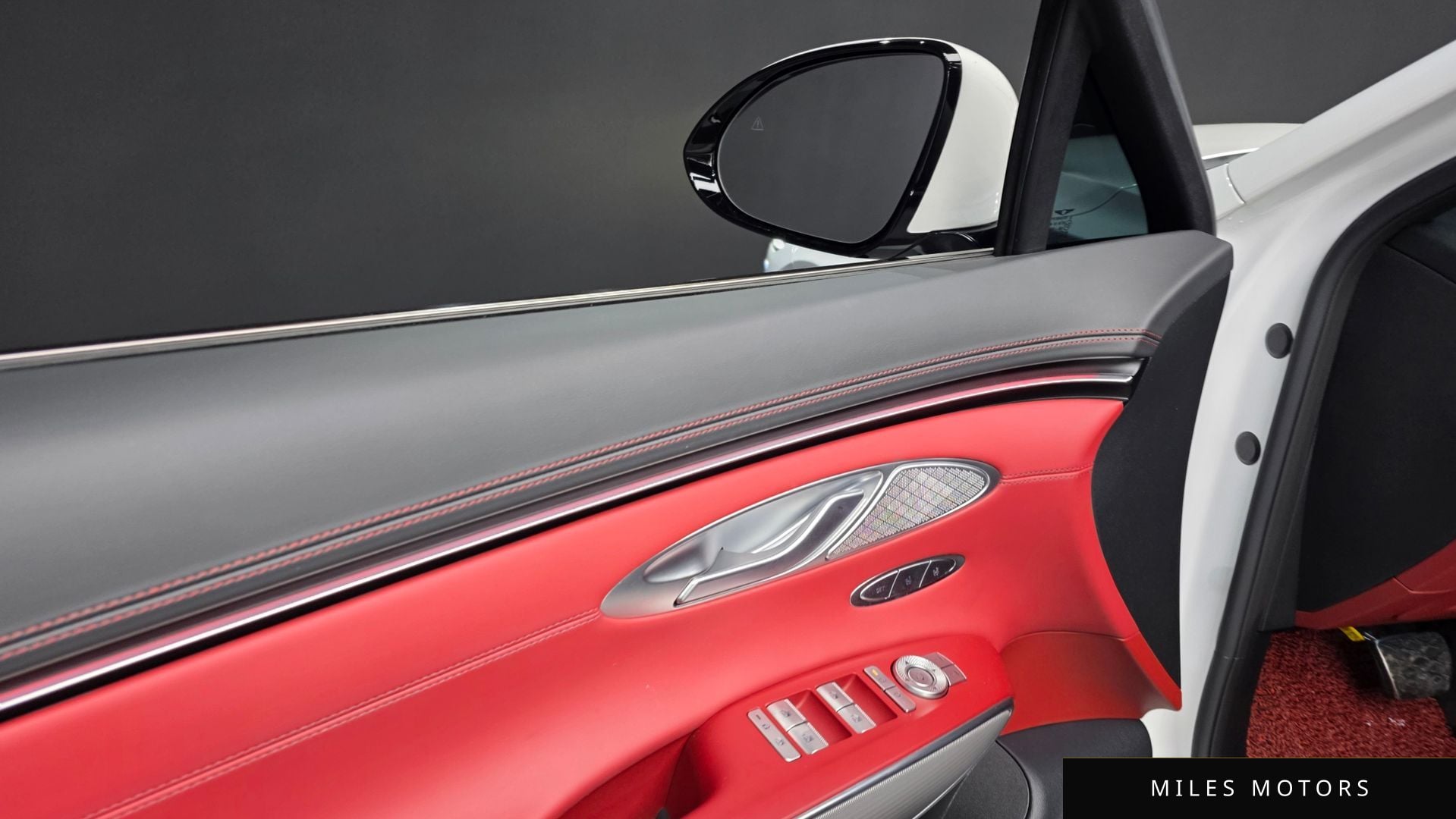 Genesis GV70 2025 — миниатюра 32