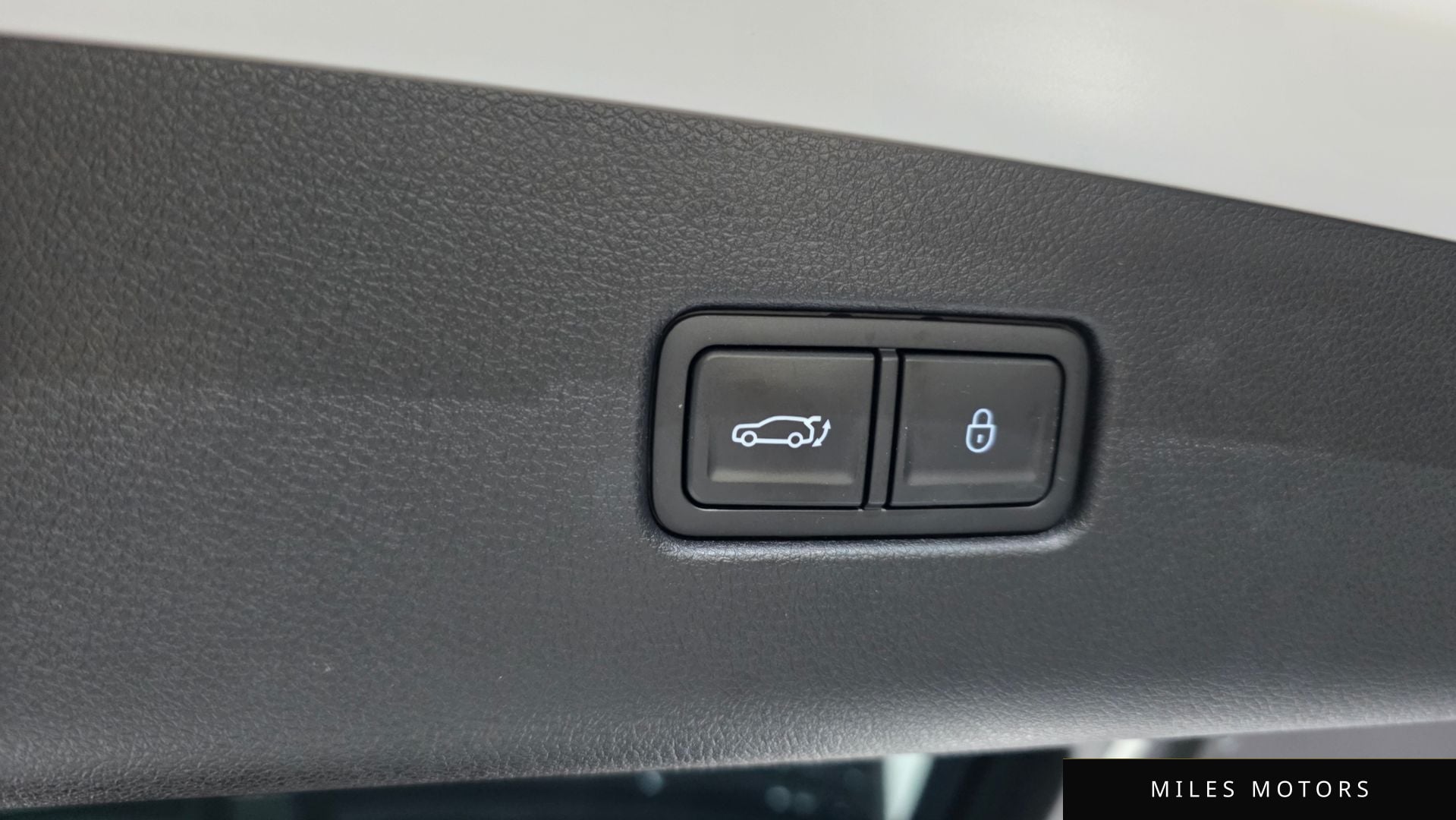 Genesis GV70 2025 — миниатюра 38
