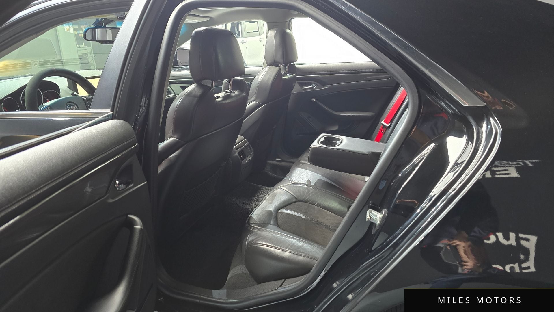Cadillac CTS-V 2010 — миниатюра 11