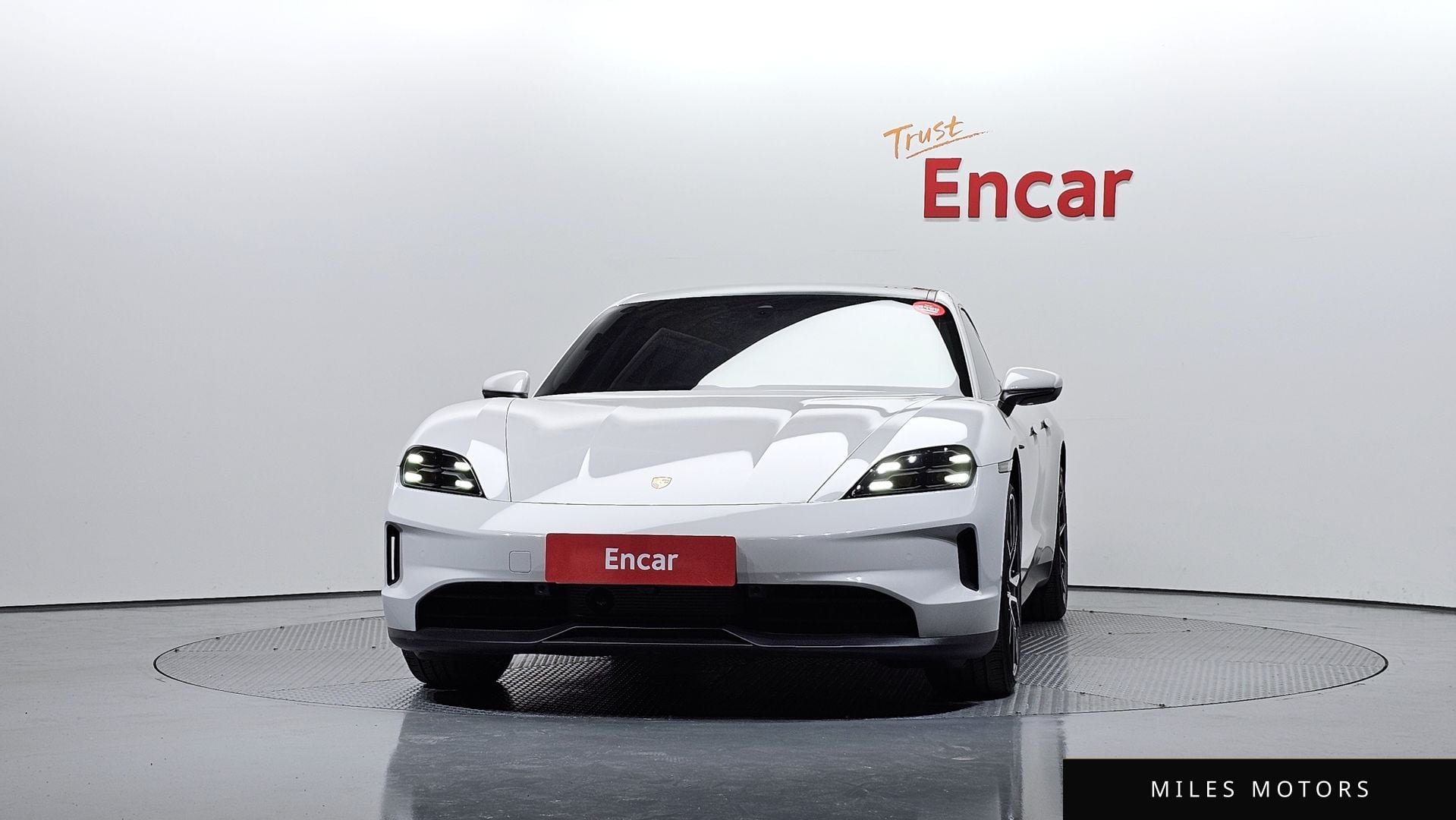 Porsche Taycan 2025 — миниатюра 3