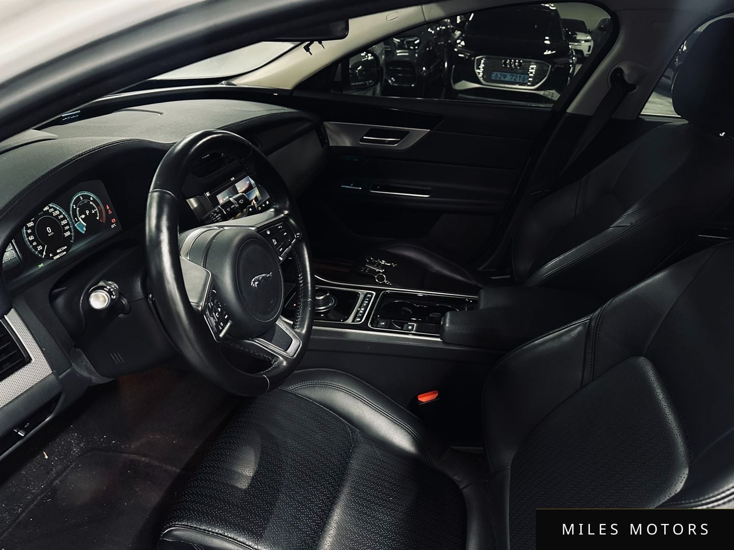 Jaguar XF (X260) 2018 — миниатюра 9
