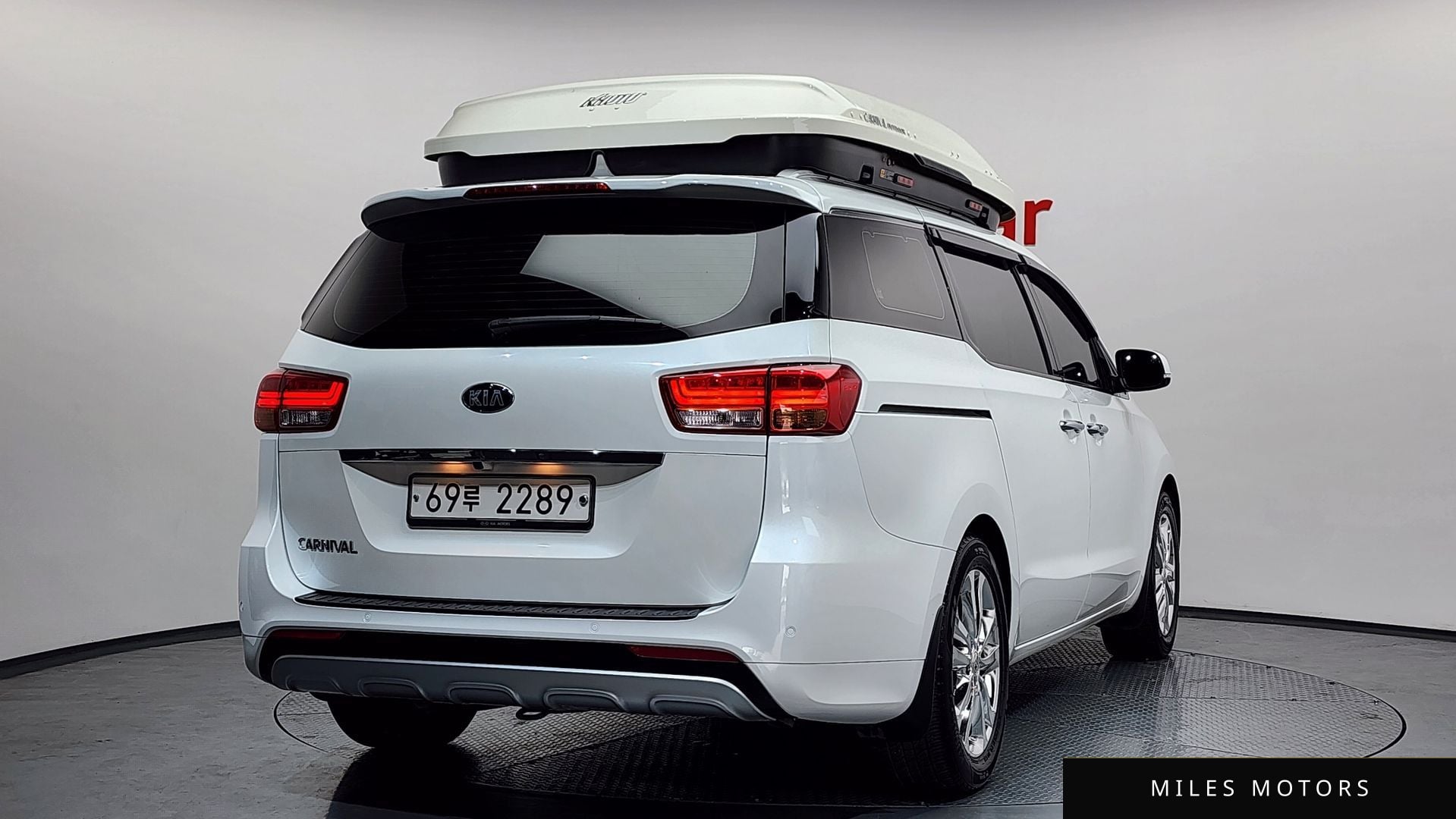 Kia Canival 2017 — миниатюра 2