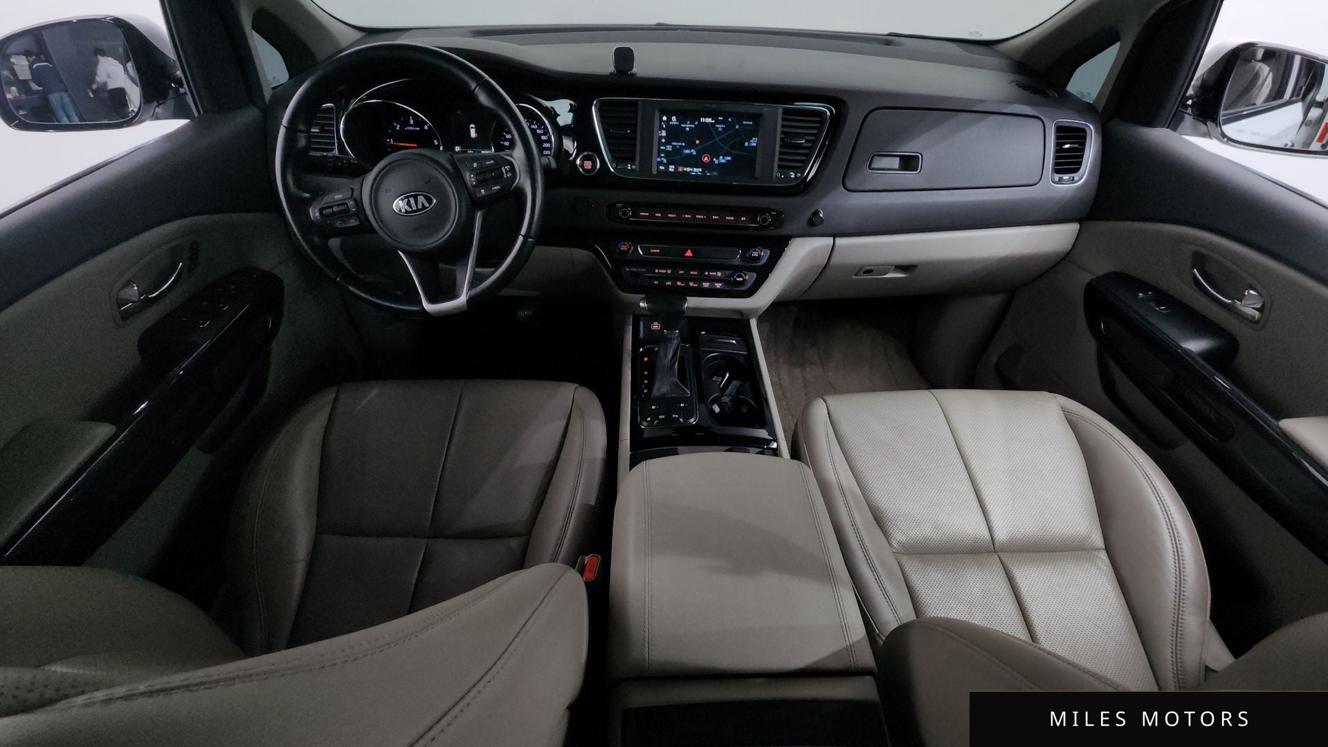 Kia Canival 2017 — миниатюра 10