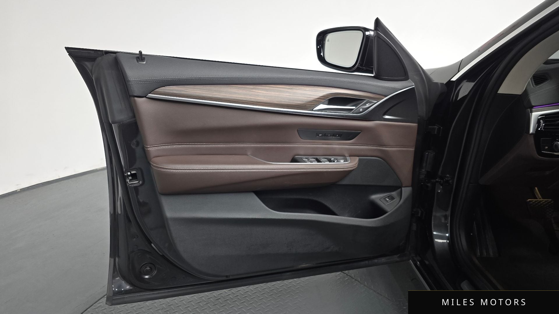 BMW 6시리즈 GT (G32) 2023 — миниатюра 13