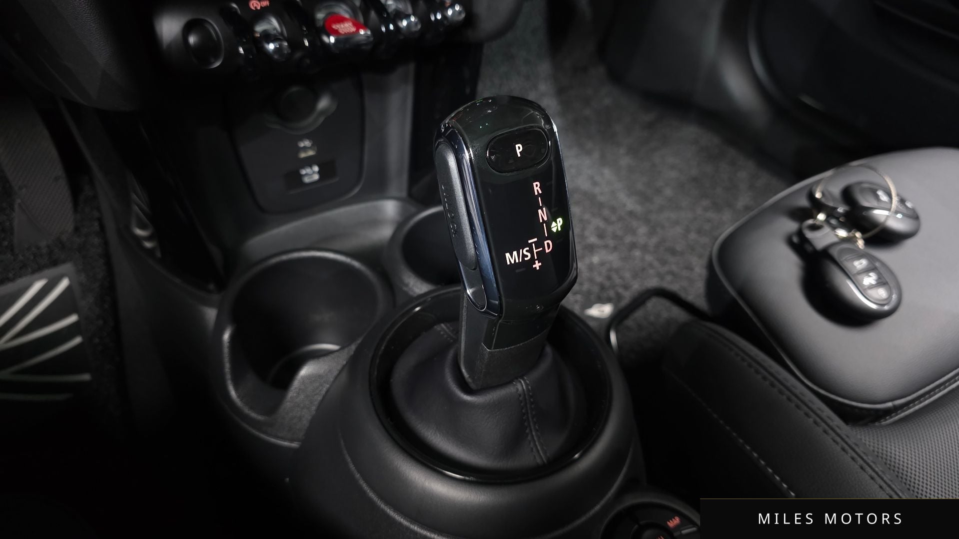 MINI 쿠퍼 2022 — миниатюра 12