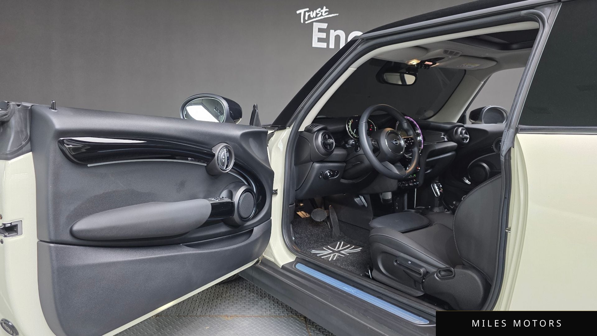 MINI 쿠퍼 2022 — миниатюра 13