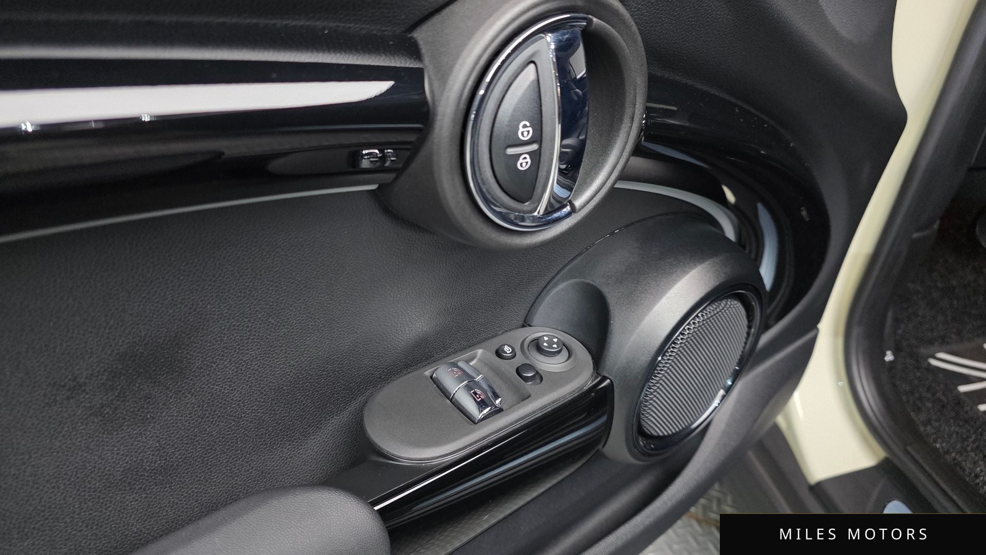 MINI 쿠퍼 2022 — миниатюра 17