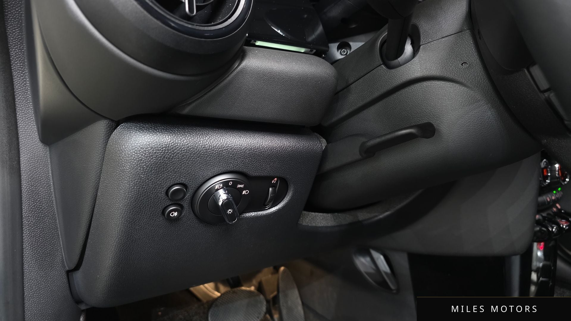 MINI 쿠퍼 2022 — миниатюра 18