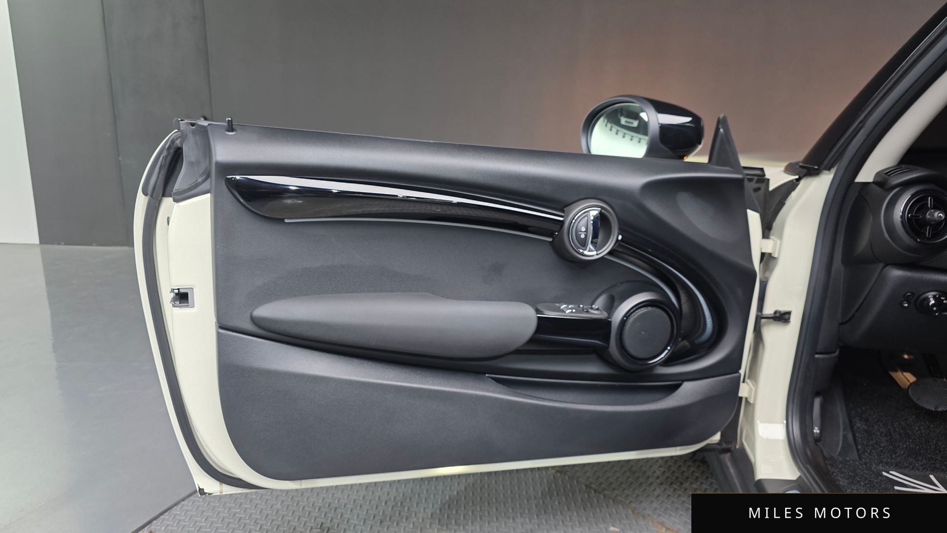 MINI 쿠퍼 2022 — миниатюра 14