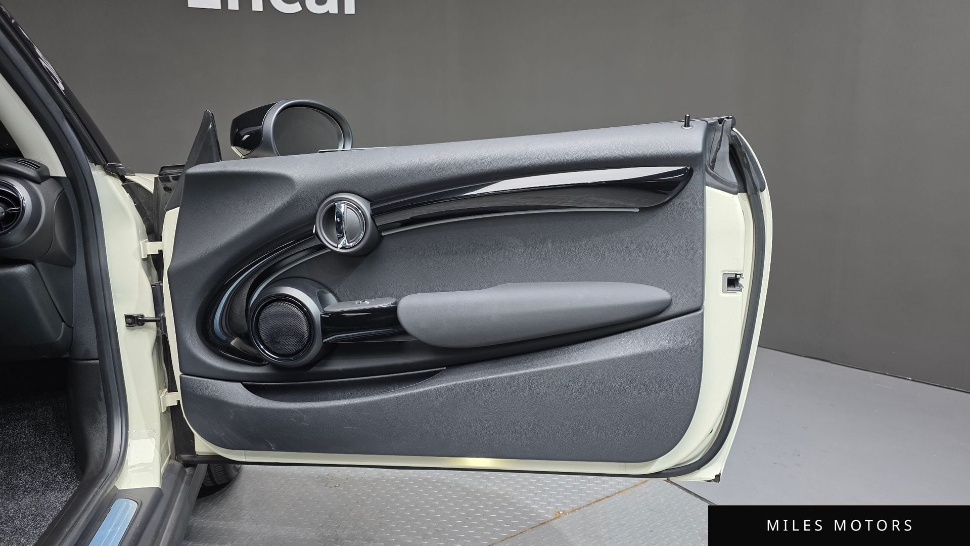 MINI 쿠퍼 2022 — миниатюра 15