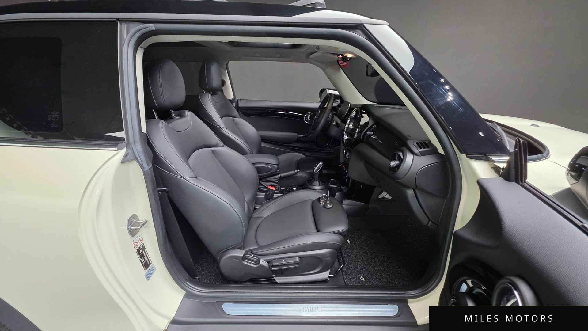 MINI 쿠퍼 2022 — миниатюра 16