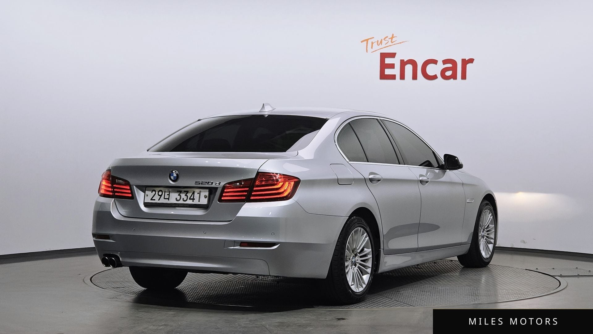 BMW 5 Series (F10) 2014 — миниатюра 2