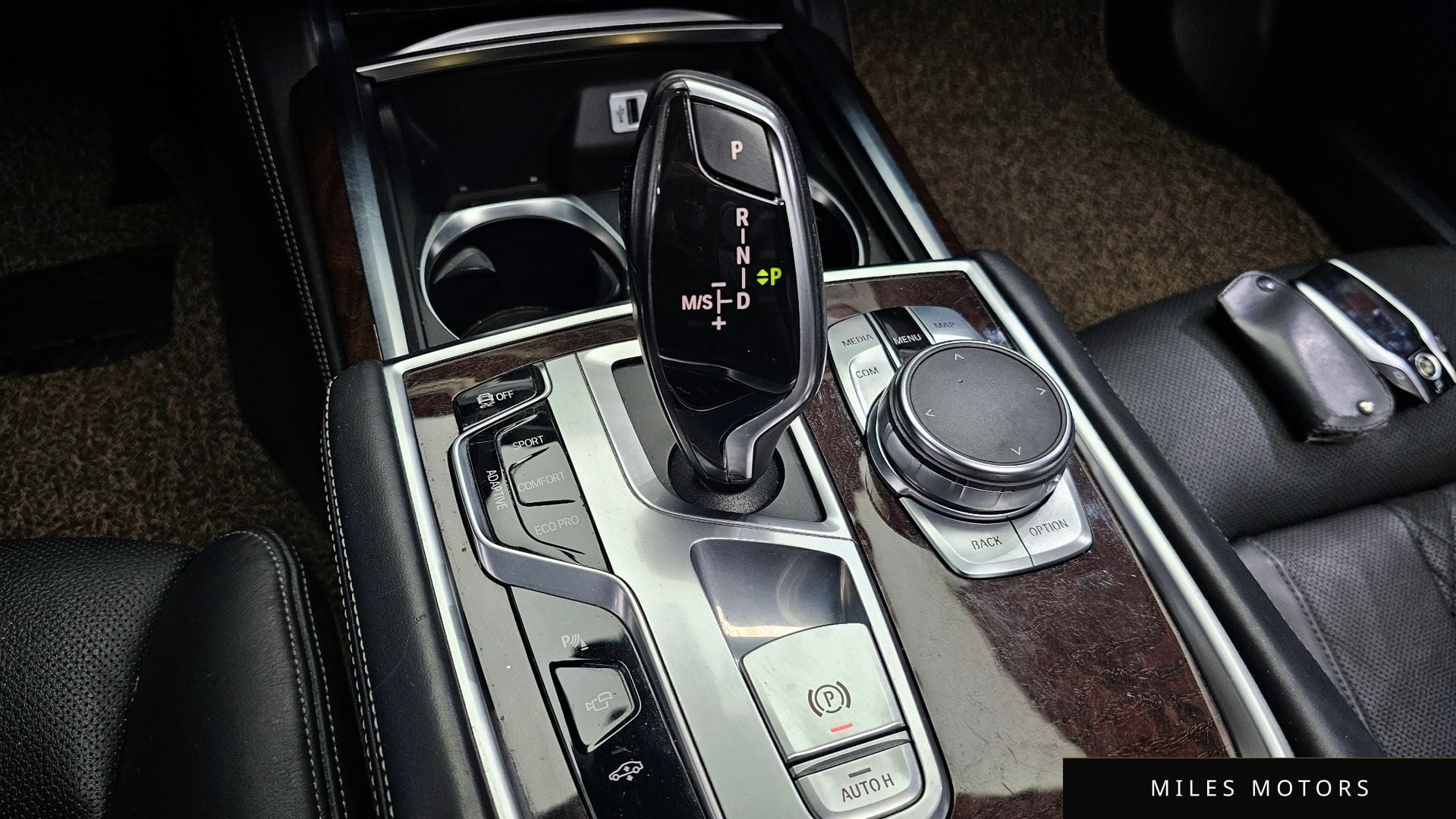 BMW 7 Series (G11) 2016 — миниатюра 9