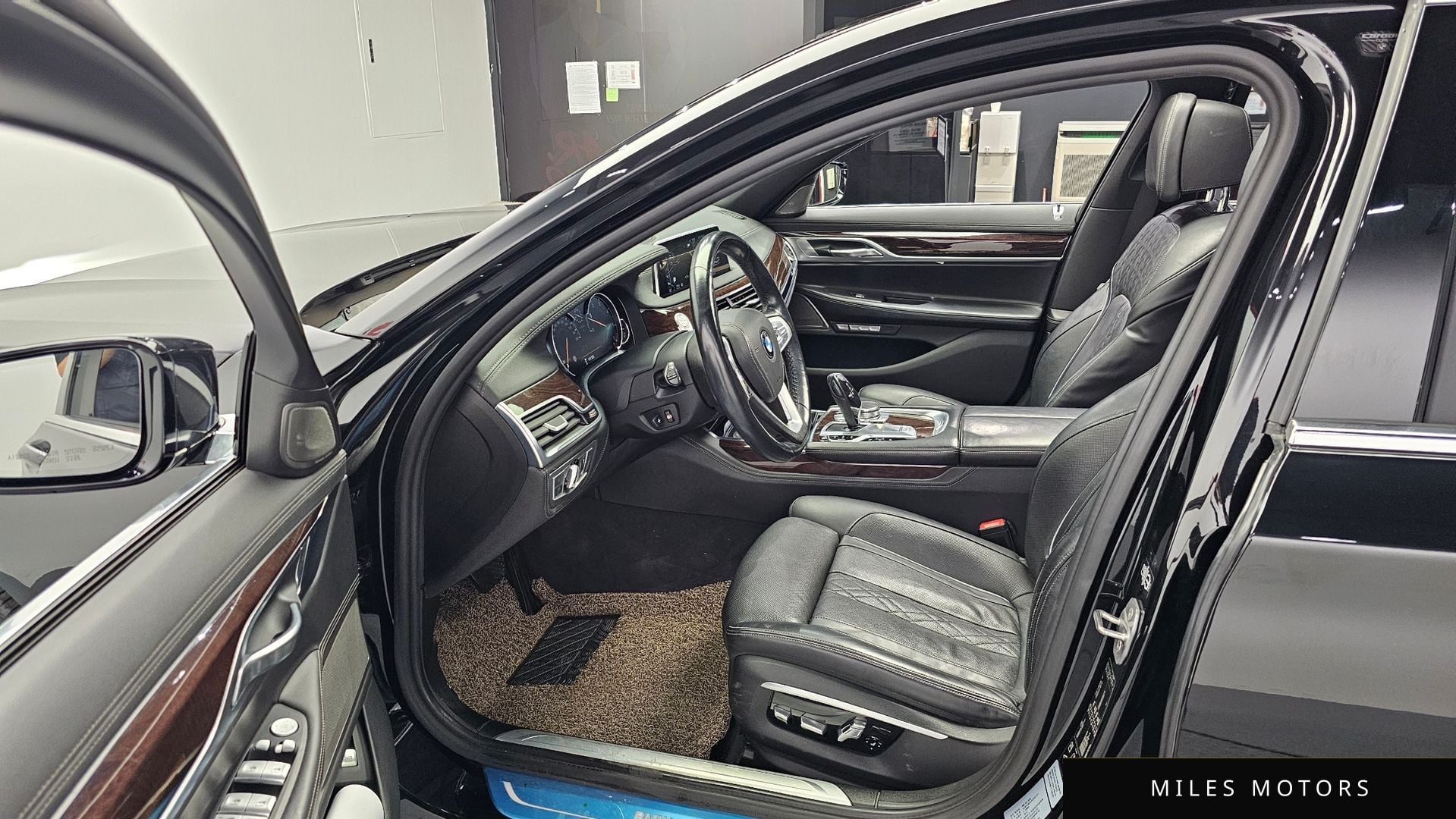 BMW 7 Series (G11) 2016 — миниатюра 10