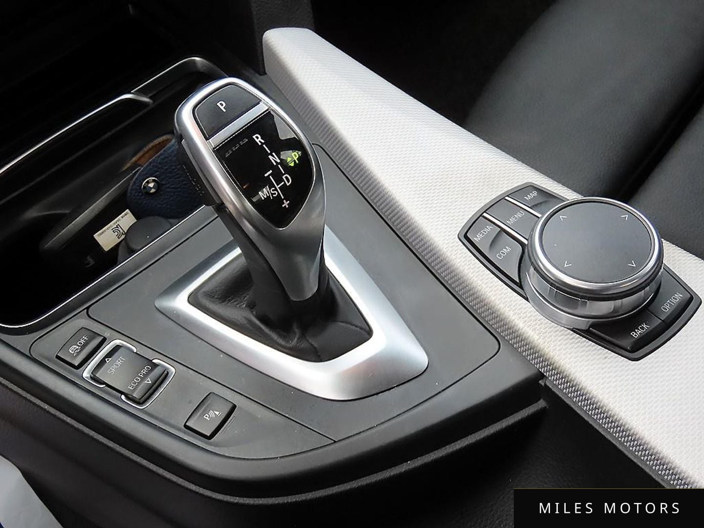 BMW 3시리즈 (F30) 2017 — миниатюра 11
