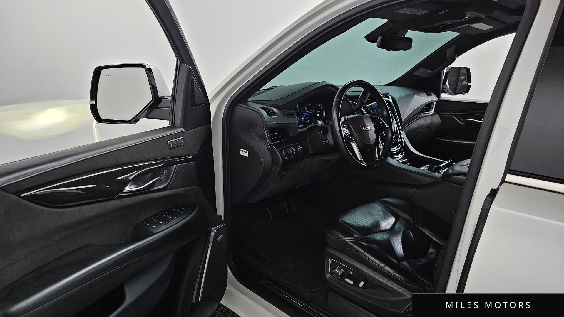 Cadillac 에스컬레이드 2020 — миниатюра 13