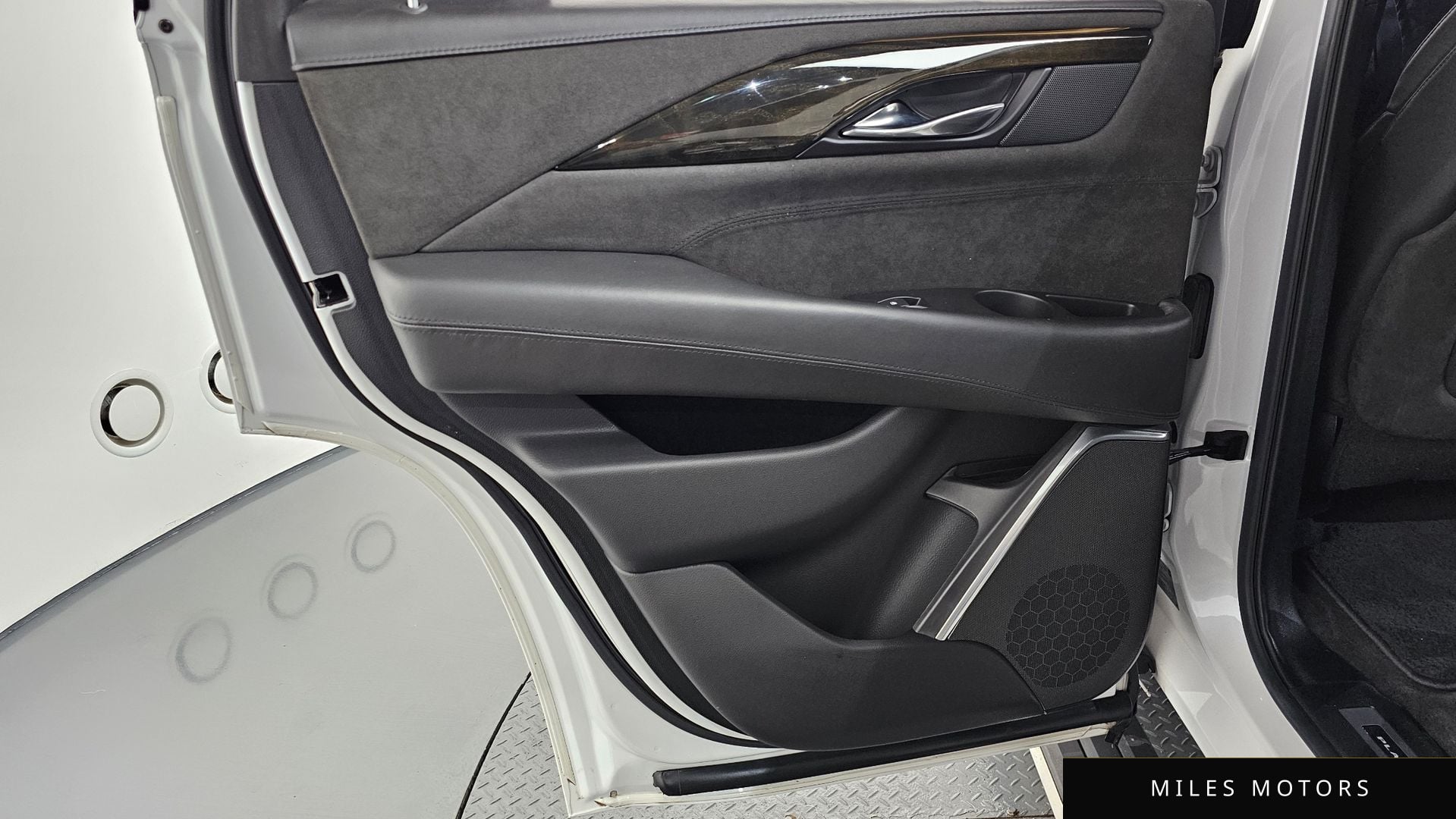 Cadillac 에스컬레이드 2020 — миниатюра 15