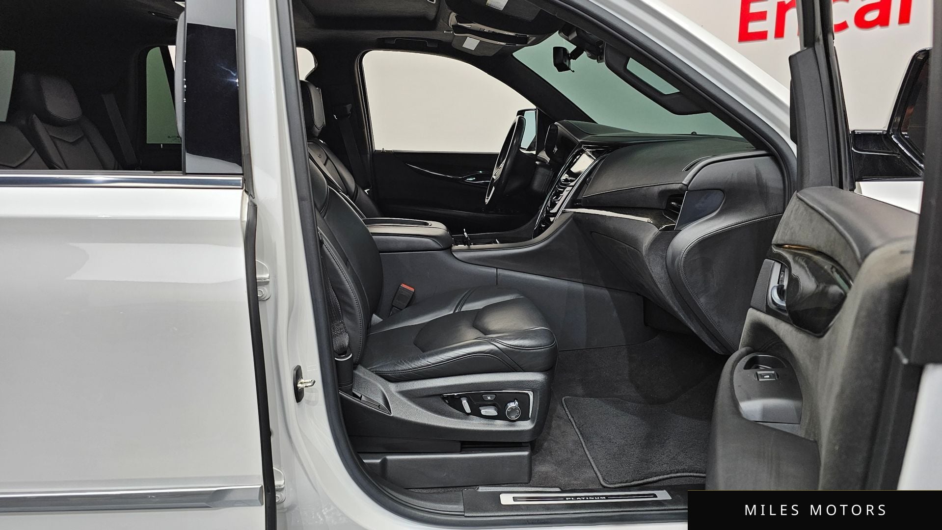 Cadillac 에스컬레이드 2020 — миниатюра 16