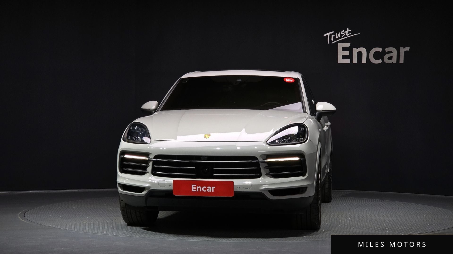Porsche Cayenne 2022 — миниатюра 3