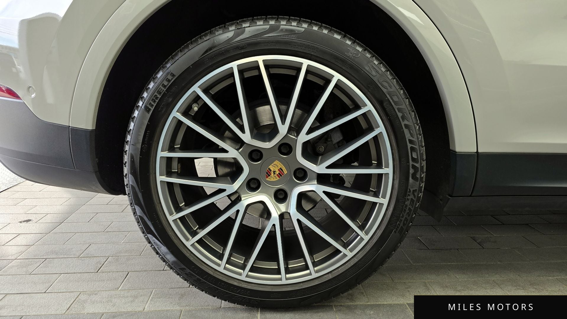 Porsche Cayenne 2022 — миниатюра 5