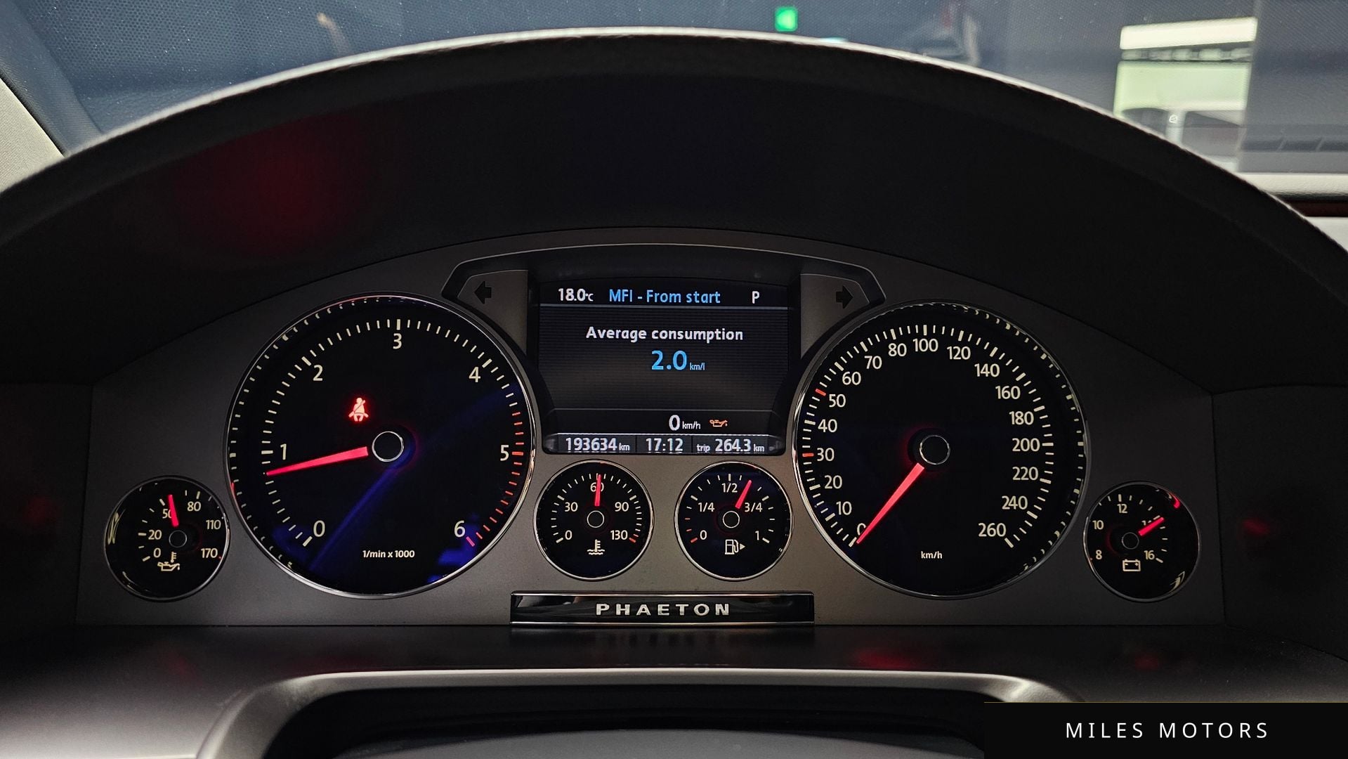 Volkswagen Phaeton 2015 — миниатюра 8