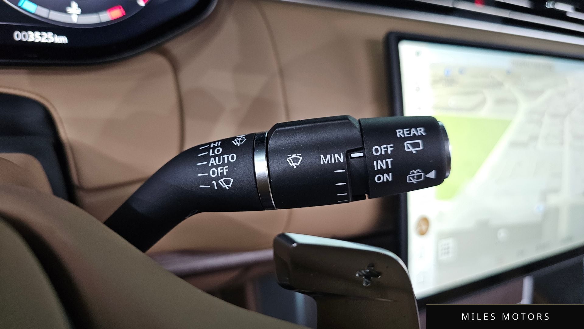 Land Rover 레인지로버 2025 — миниатюра 27