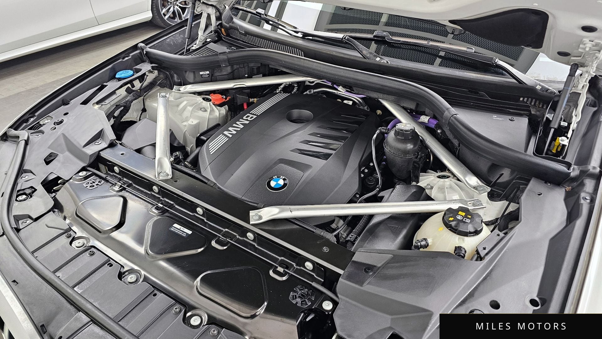 BMW X6 (G06) 2025 — миниатюра 6
