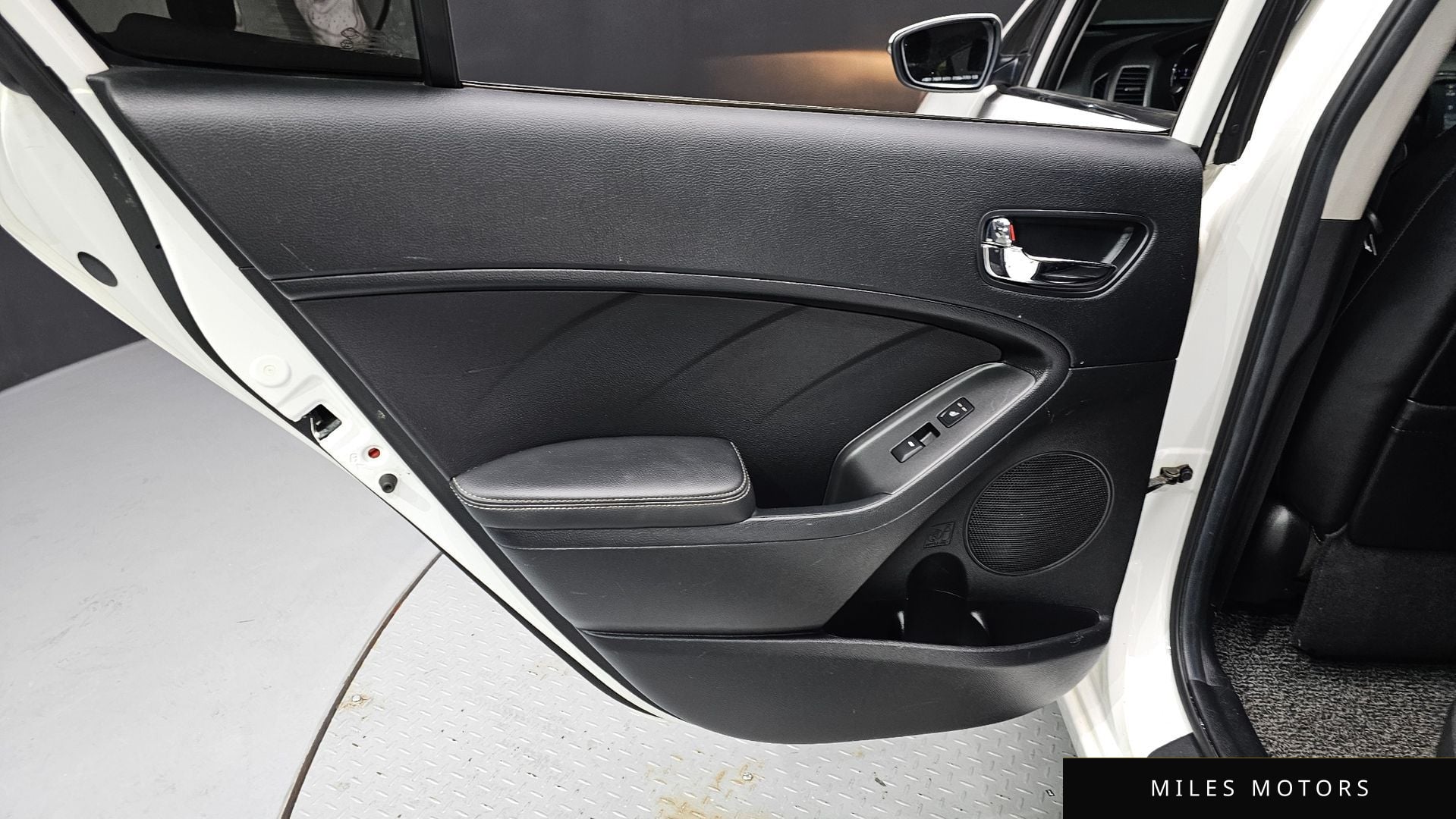 Kia K3 2015 — миниатюра 15