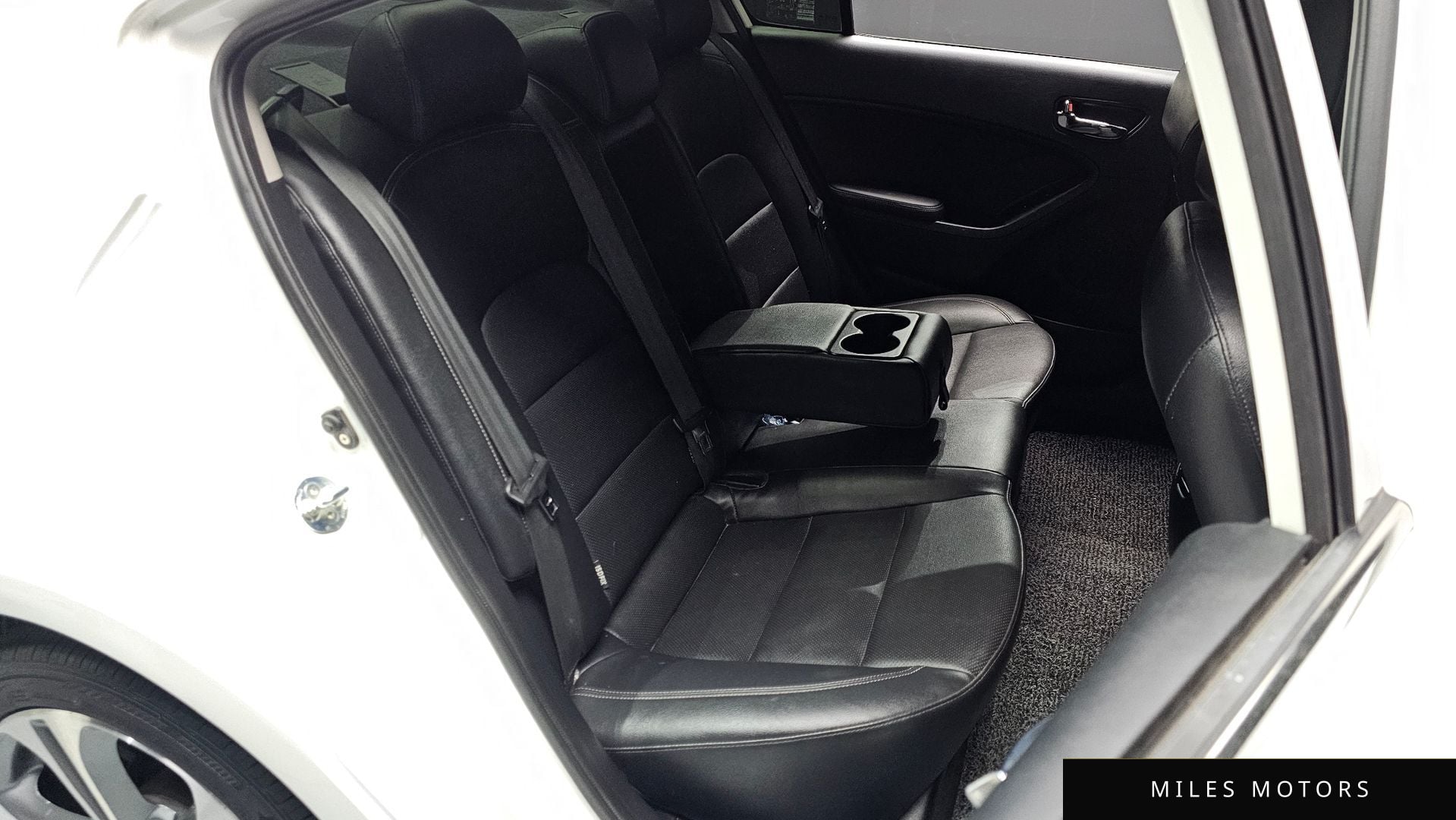 Kia K3 2015 — миниатюра 27