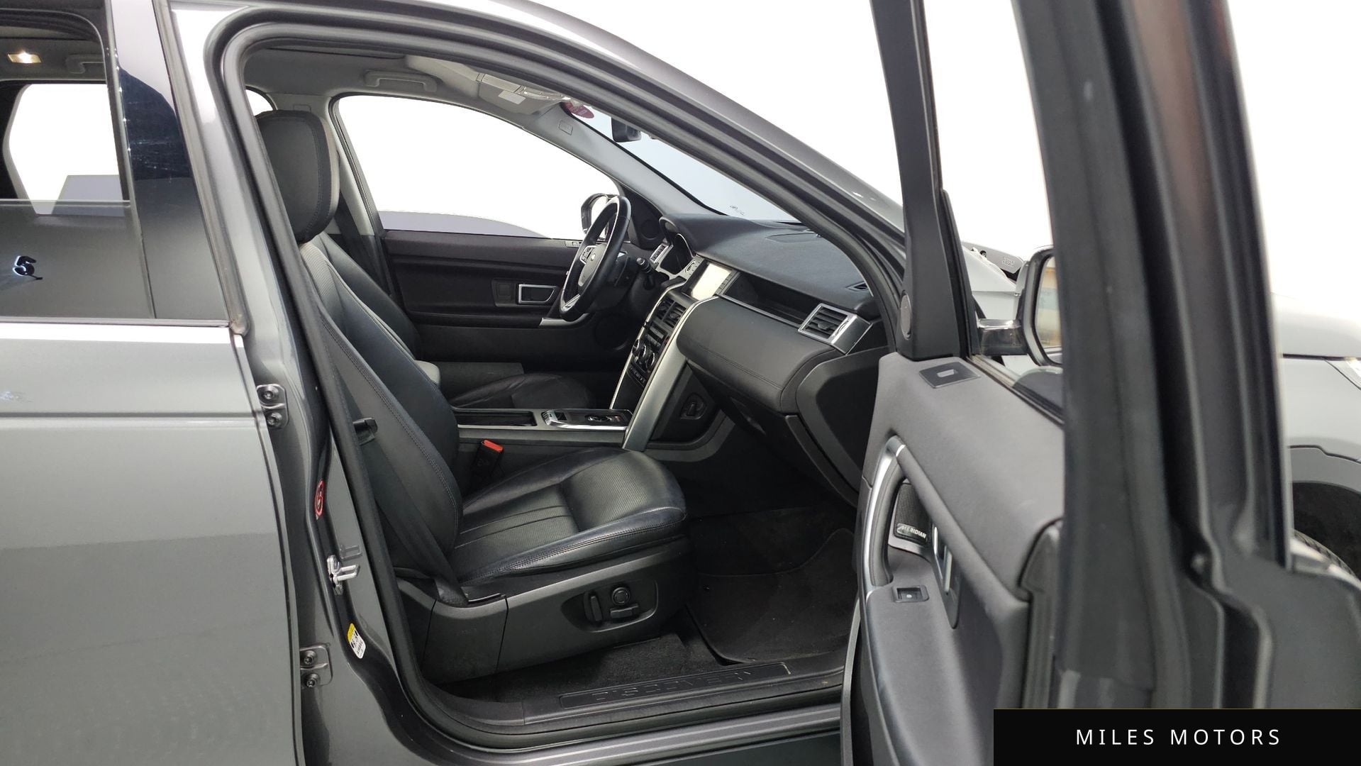 Land Rover Discovery Sport 2018 — миниатюра 16