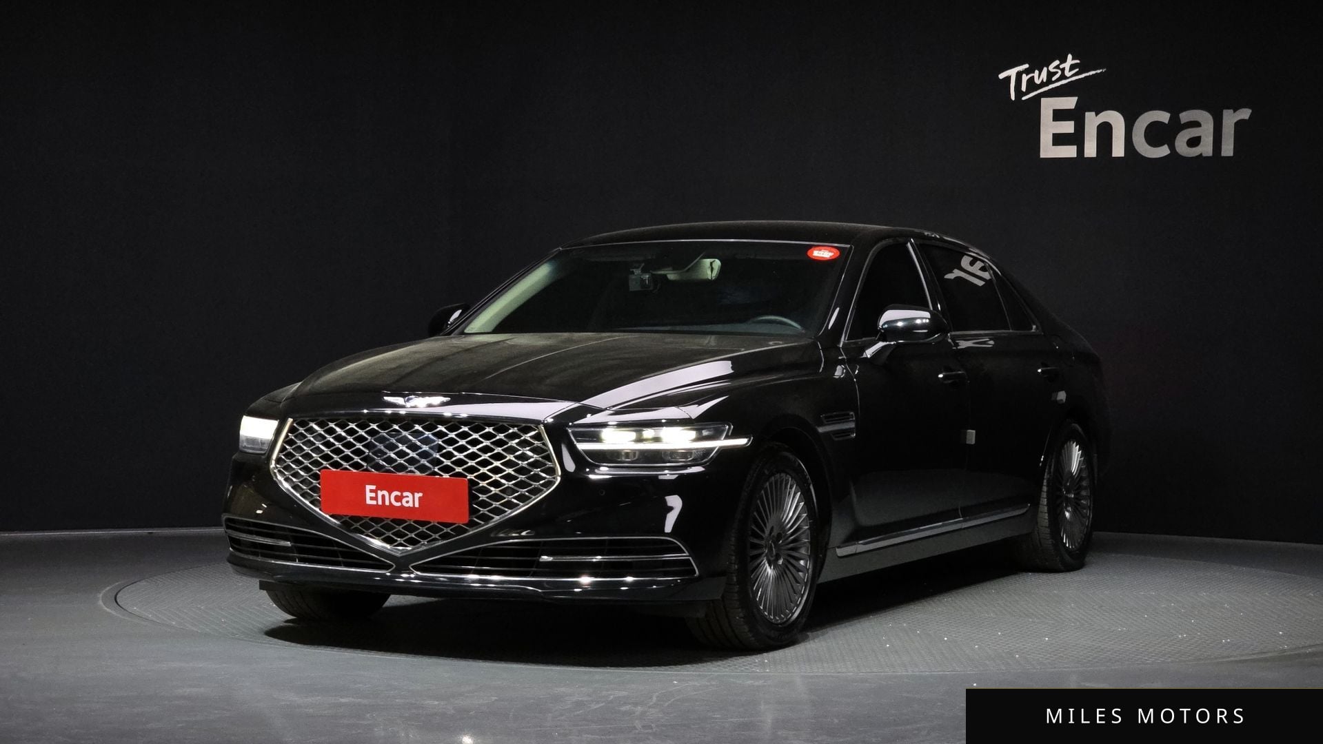 Genesis G90 2021 — фото 1 из 12