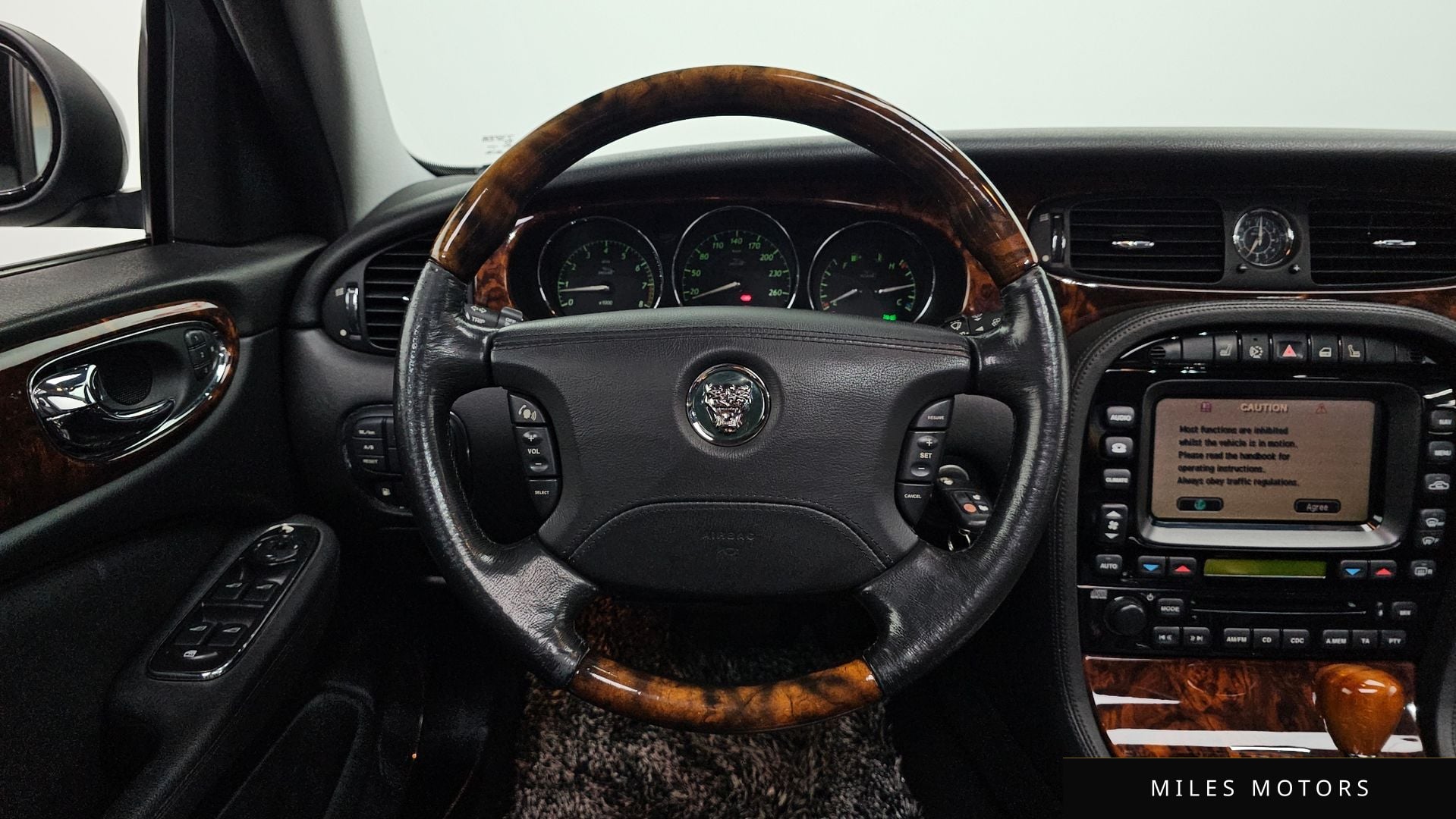 Jaguar XJ-8 2005 — миниатюра 12