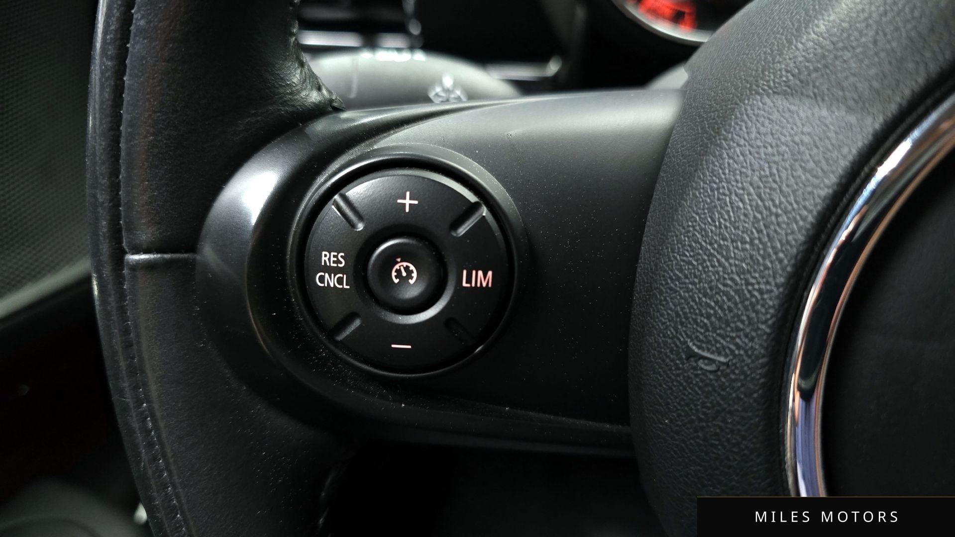 MINI 쿠퍼 클럽맨 2019 — миниатюра 33