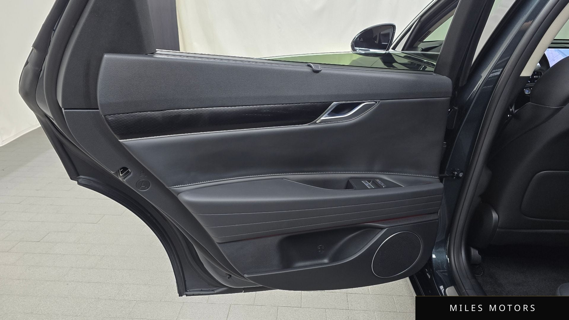 Genesis G80 (RG3) 2025 — миниатюра 15