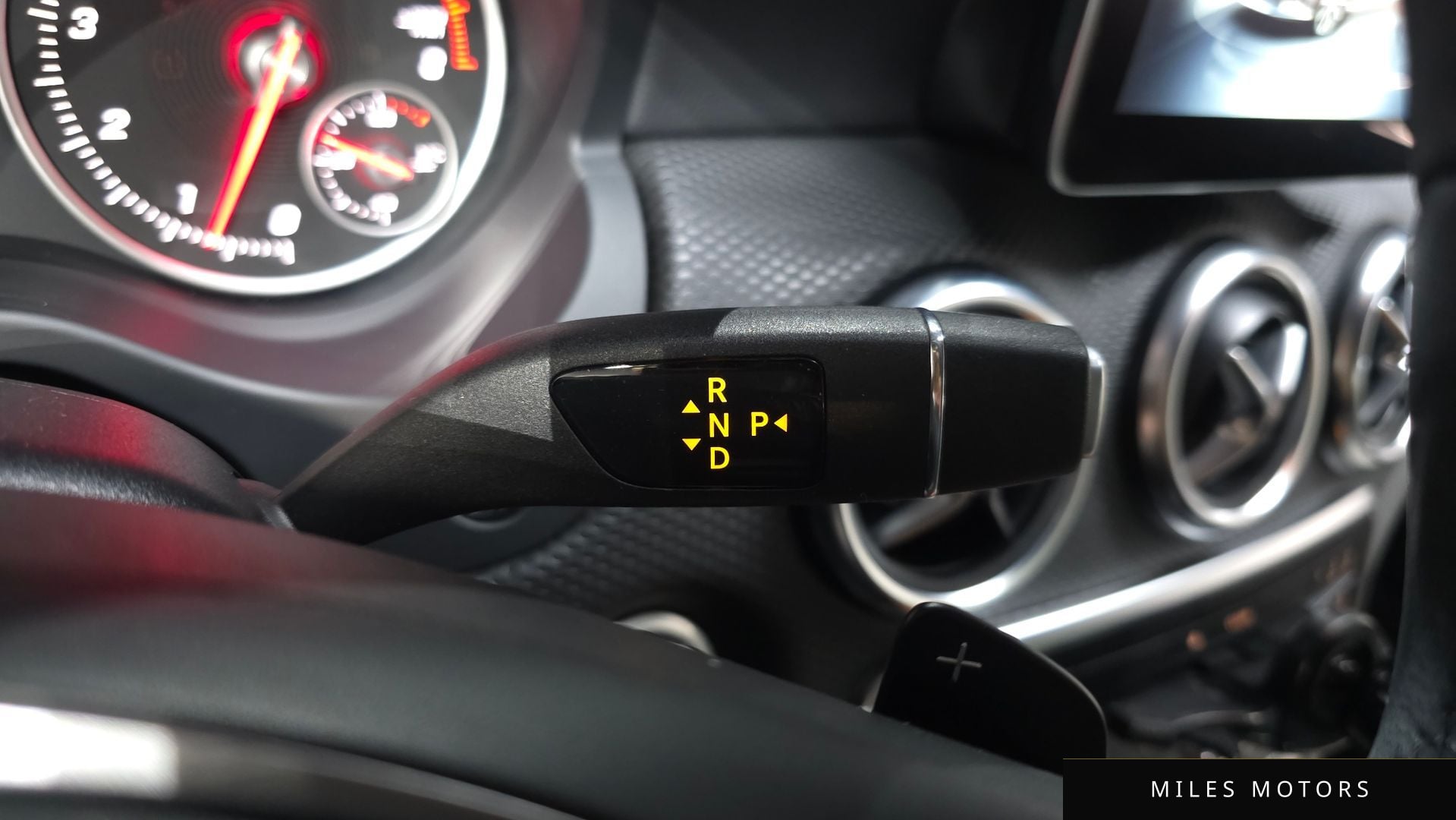 Mercedes-Benz A-Class W176 2018 — миниатюра 12