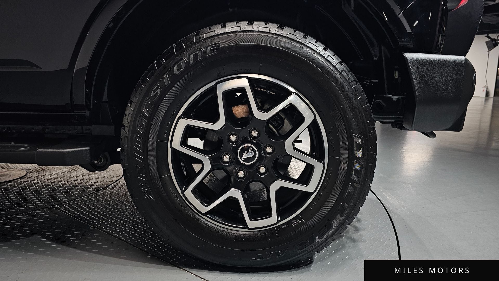 Ford Bronco 2023 — миниатюра 6