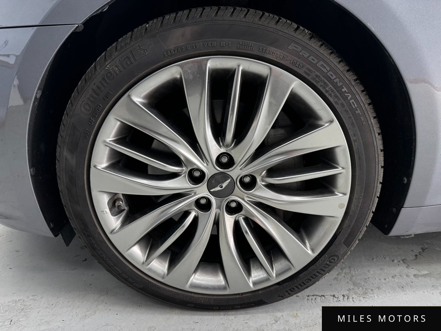 Hyundai Genesis 2016 — миниатюра 5