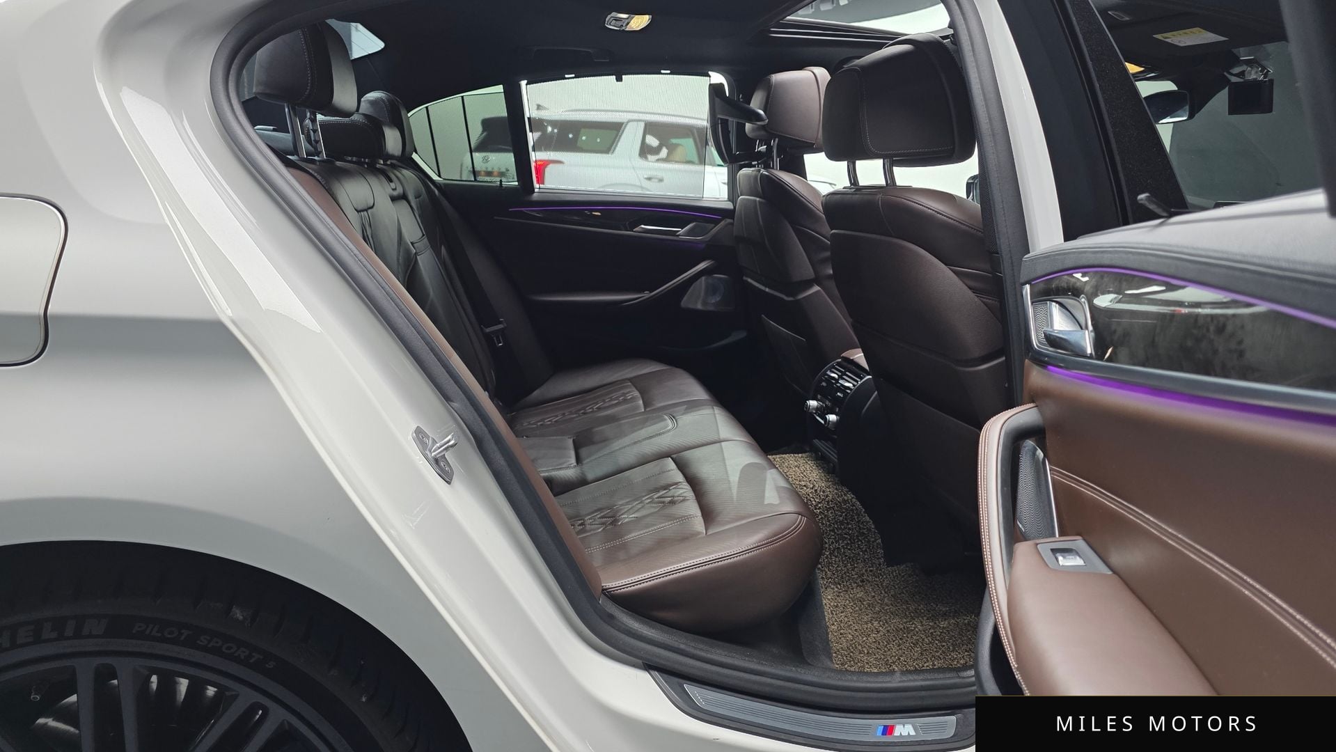 BMW 5 Series (G30) 2018 — миниатюра 12