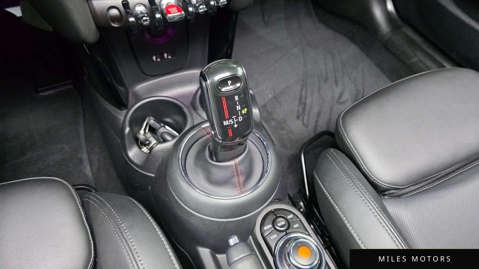 MINI Cooper S 2020 — миниатюра 9