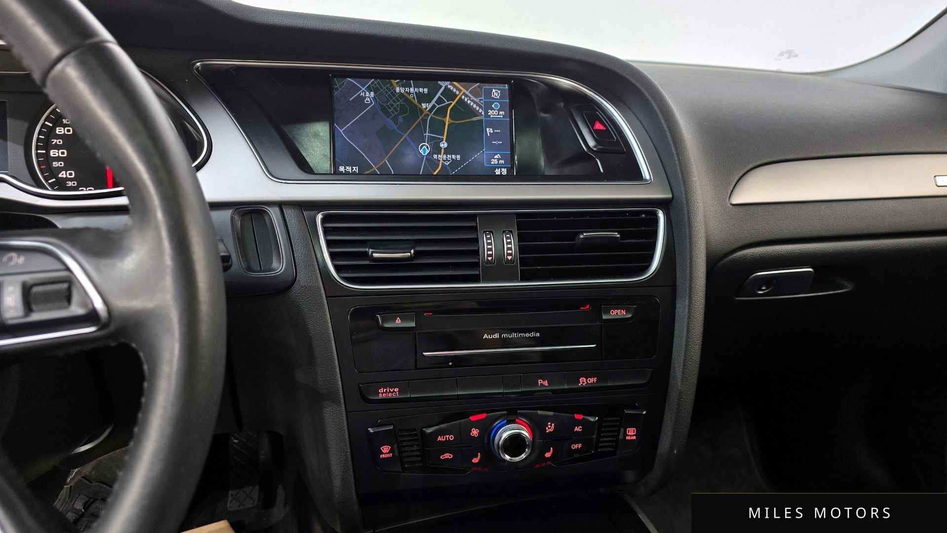 Audi A4 2013 — миниатюра 13