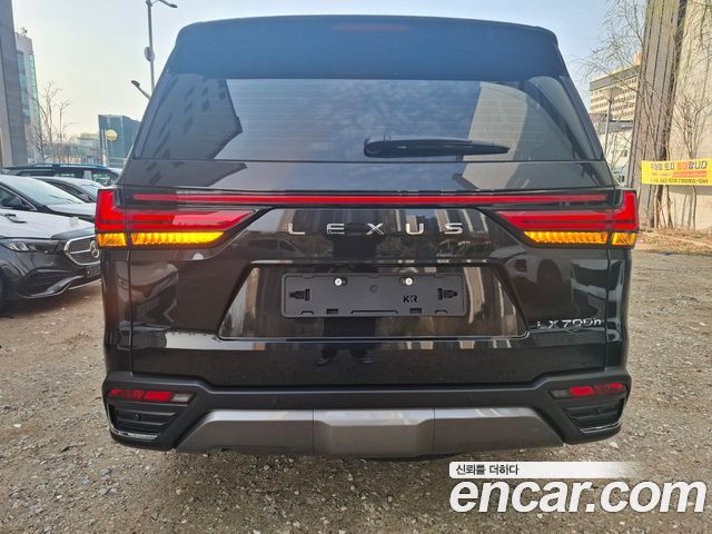 Лексус LX 2026 — миниатюра 4
