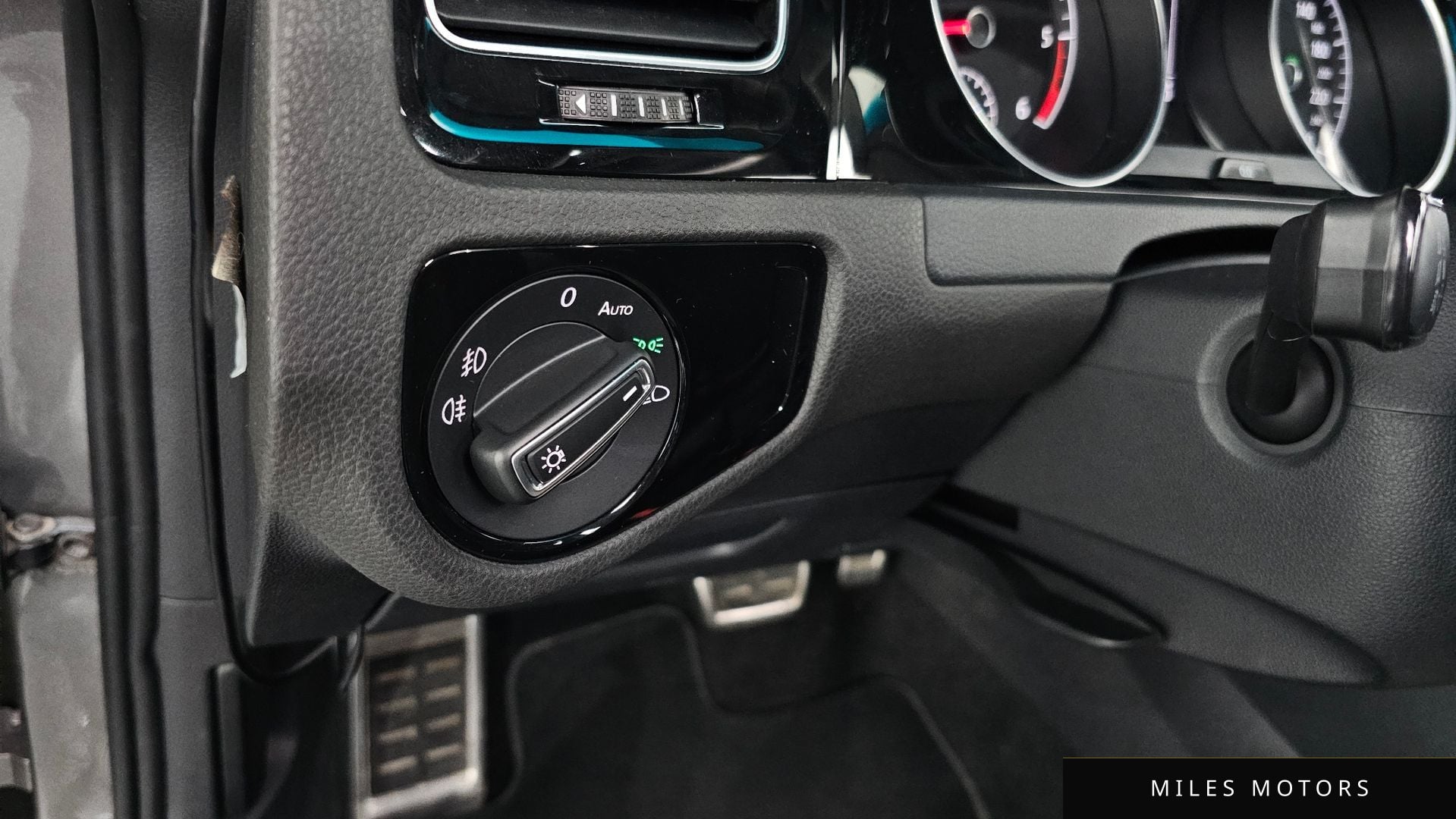 Volkswagen 골프 2015 — миниатюра 17