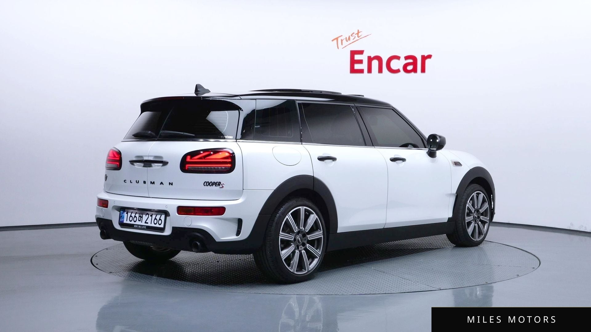 MINI 쿠퍼 S 클럽맨 2024 — миниатюра 2