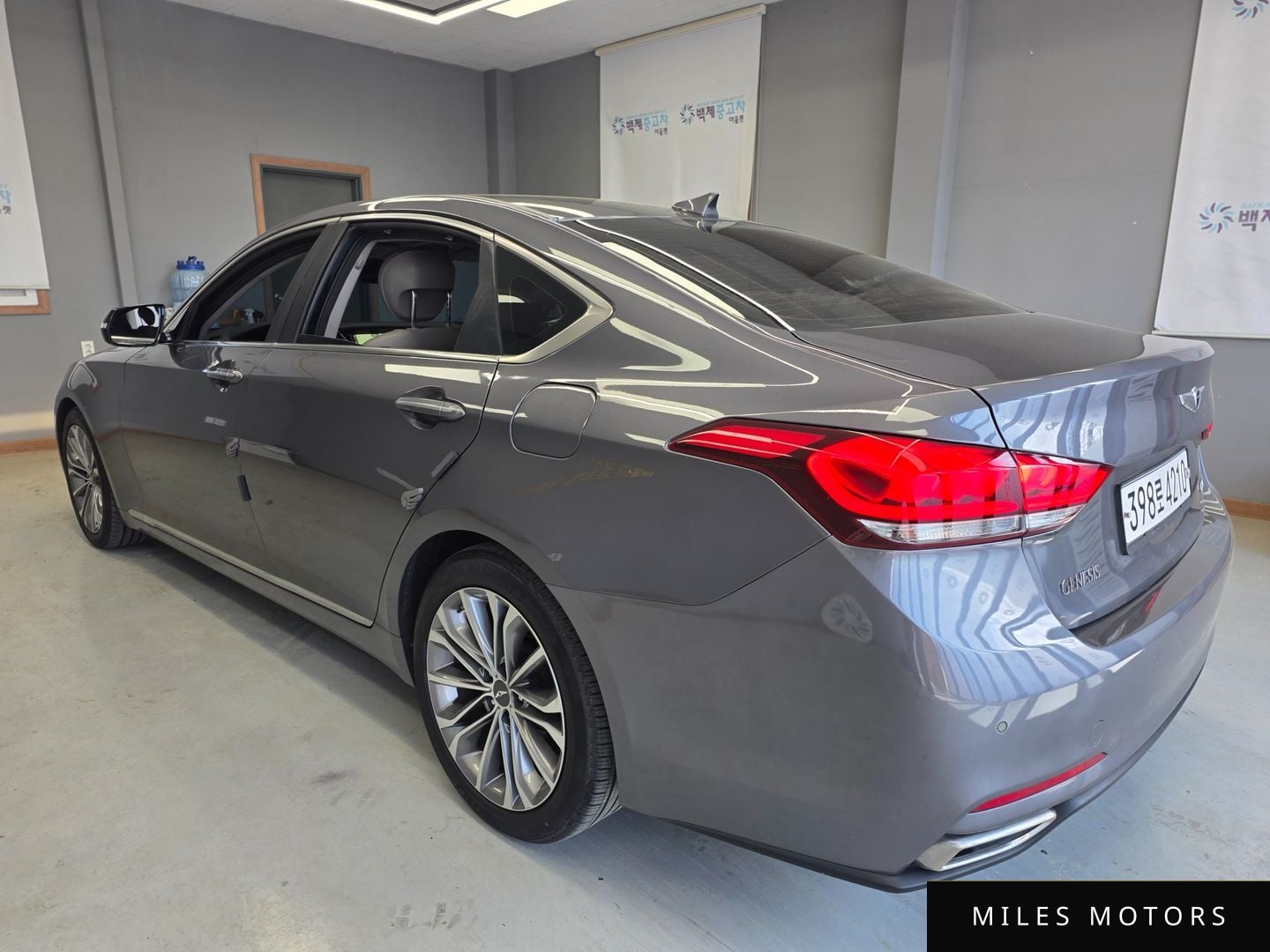 Hyundai Genesis 2015 — миниатюра 2