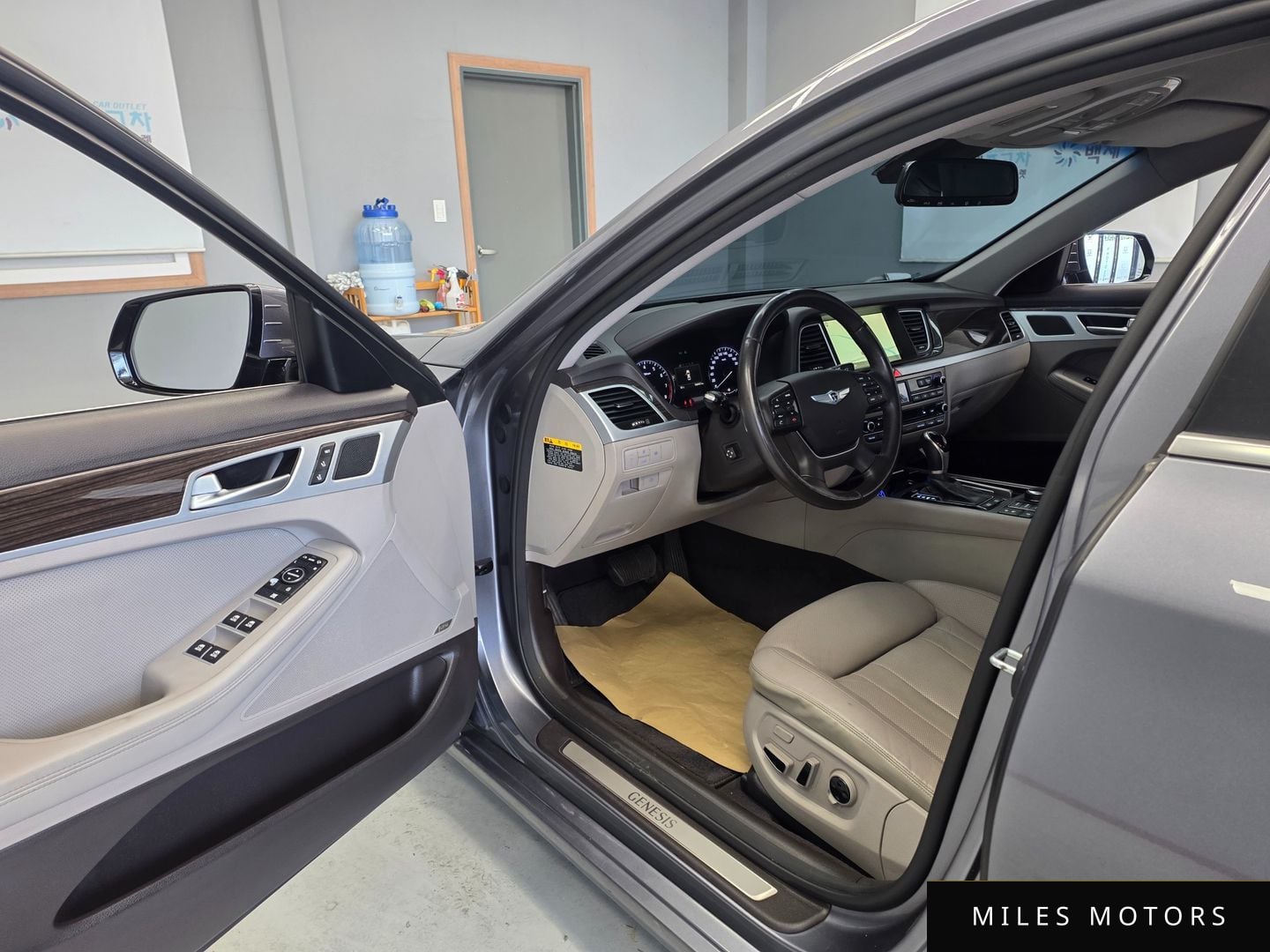 Hyundai Genesis 2015 — миниатюра 10
