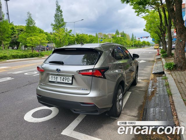 Лексус NX300h 2015 — миниатюра 4