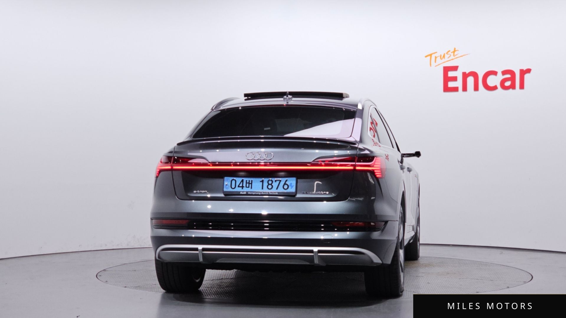 Audi e-tron 2021 — миниатюра 4