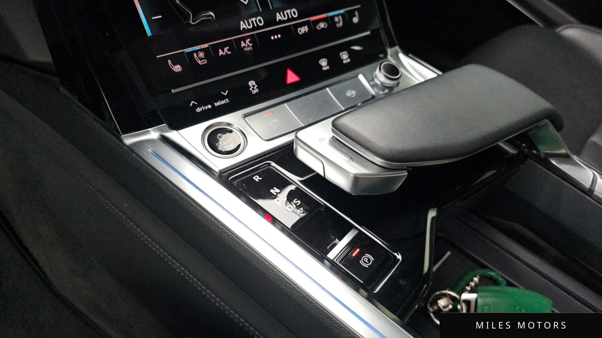 Audi e-tron 2021 — миниатюра 12